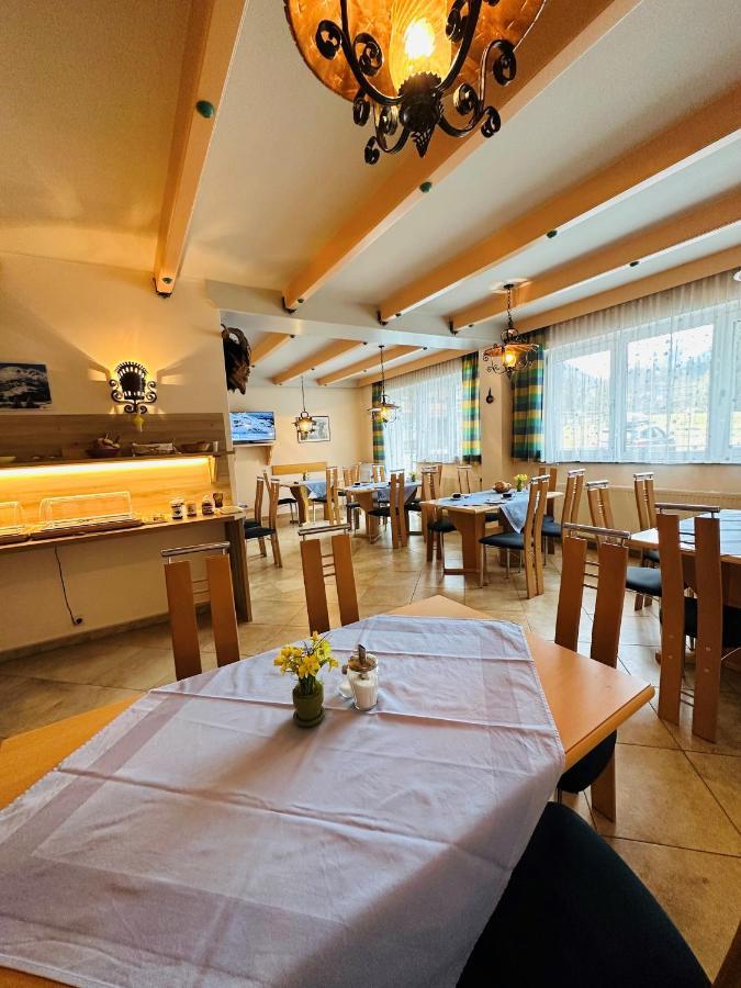 Pension Monika, Your B&B Including Summercard Kaprun Esterno foto