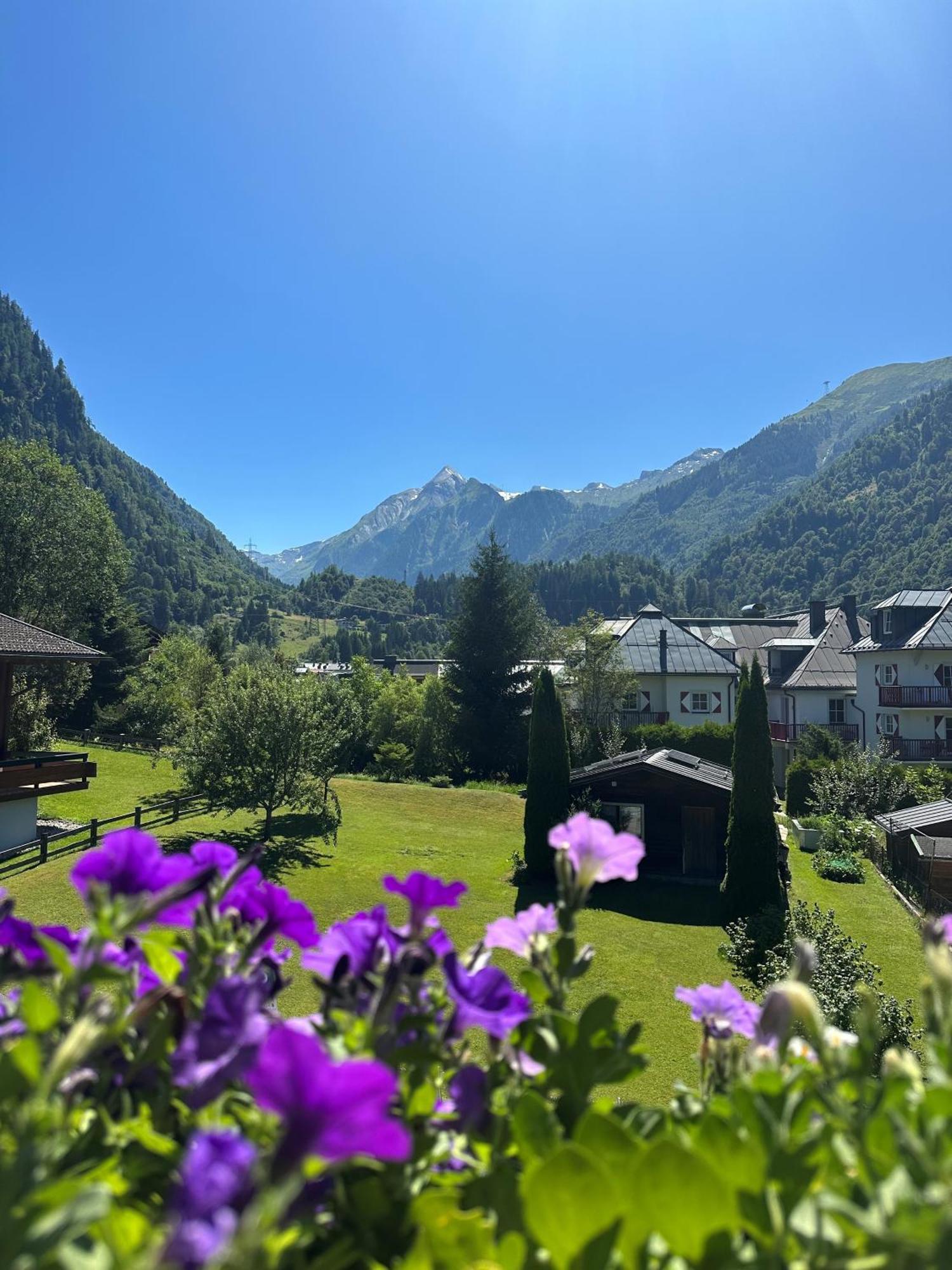 Pension Monika, Your B&B Including Summercard Kaprun Esterno foto