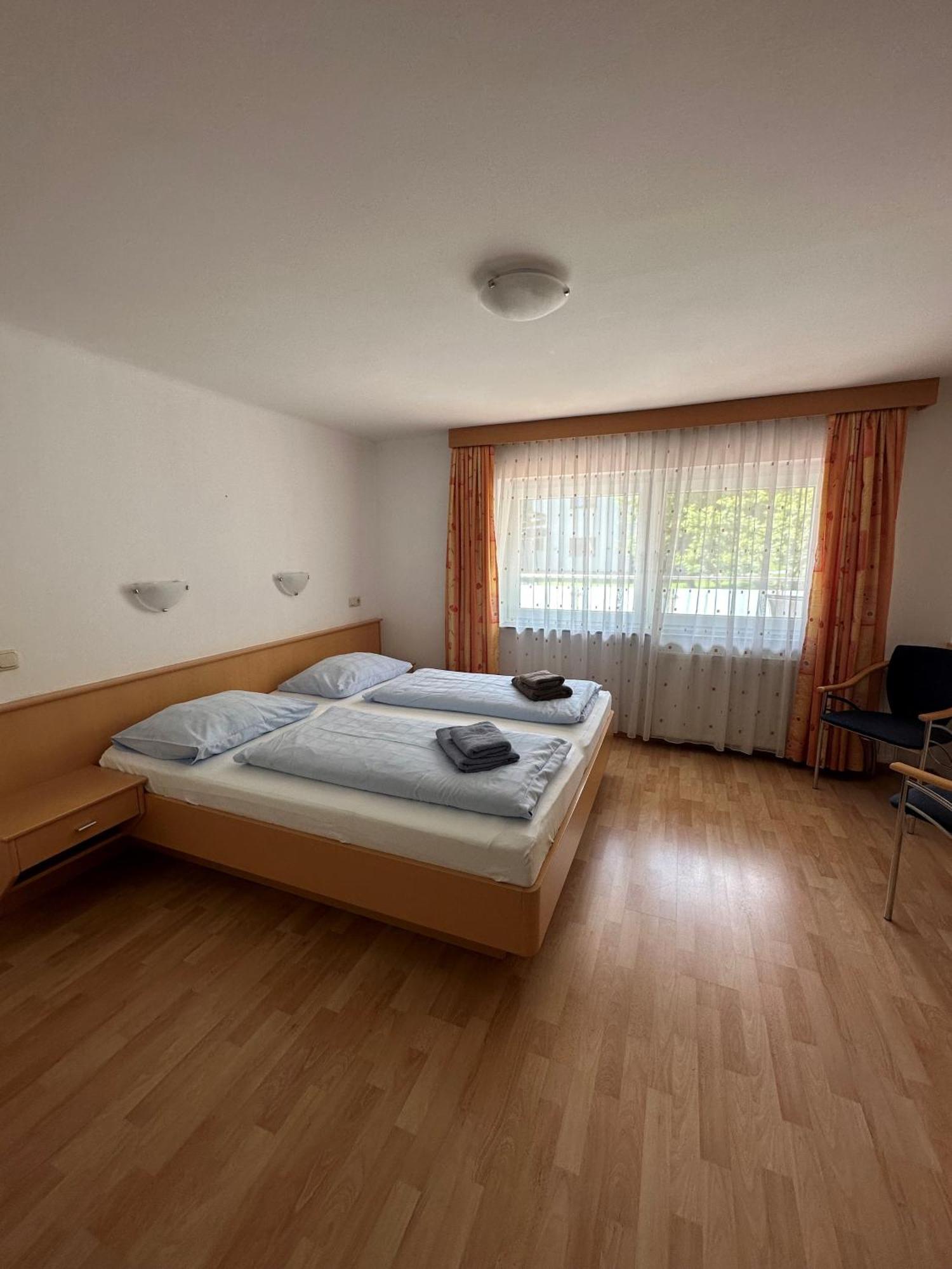 Pension Monika, Your B&B Including Summercard Kaprun Esterno foto
